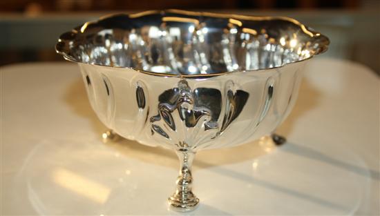 Victorian silver sugar bowl